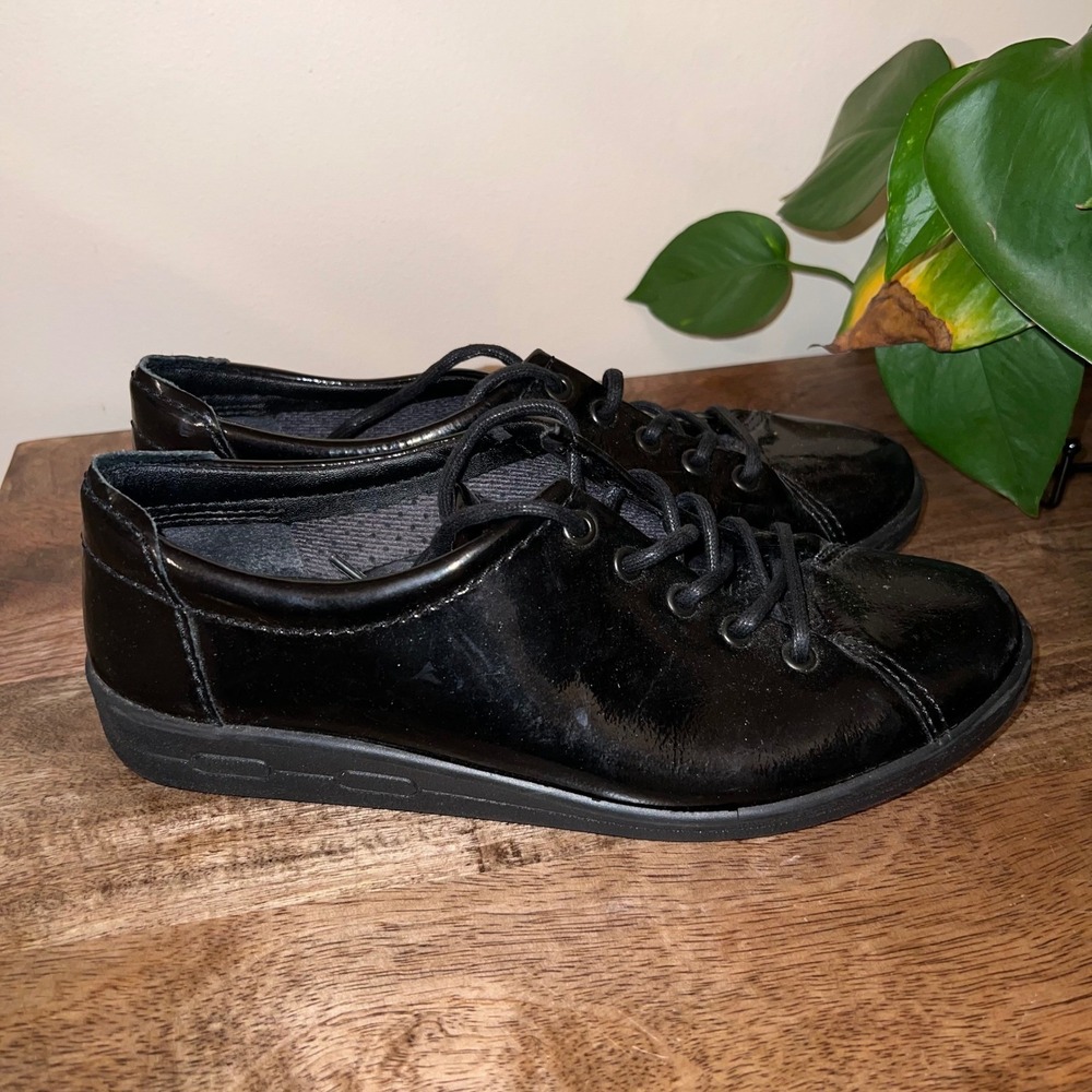 Ecco Soft 2.0 Tie Womens 40/9M Sneakers Black Patent Leather Casual Shoes Career - Picture 6 of 8